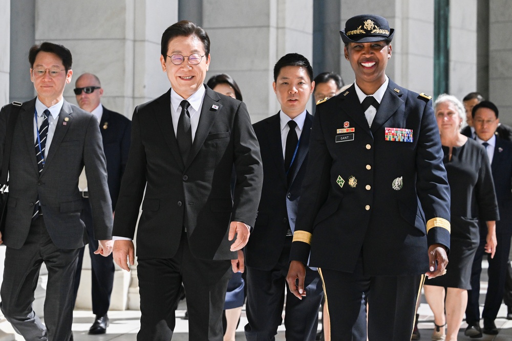 South Korean President Lee Jae Myung Participates in an Armed Forces Full Honors Wreath-Laying Ceremony at the Tomb of the Unknown Soldier