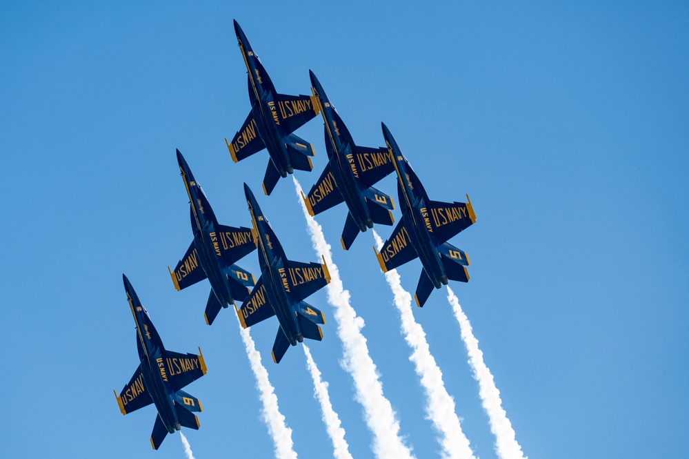 Blue Angels perform aerial demonstration during Columbus Air Show