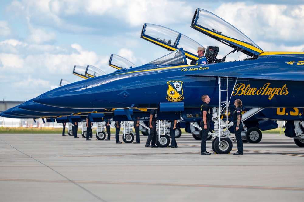Blue Angels return from aerial performance during the Columbus Air Show