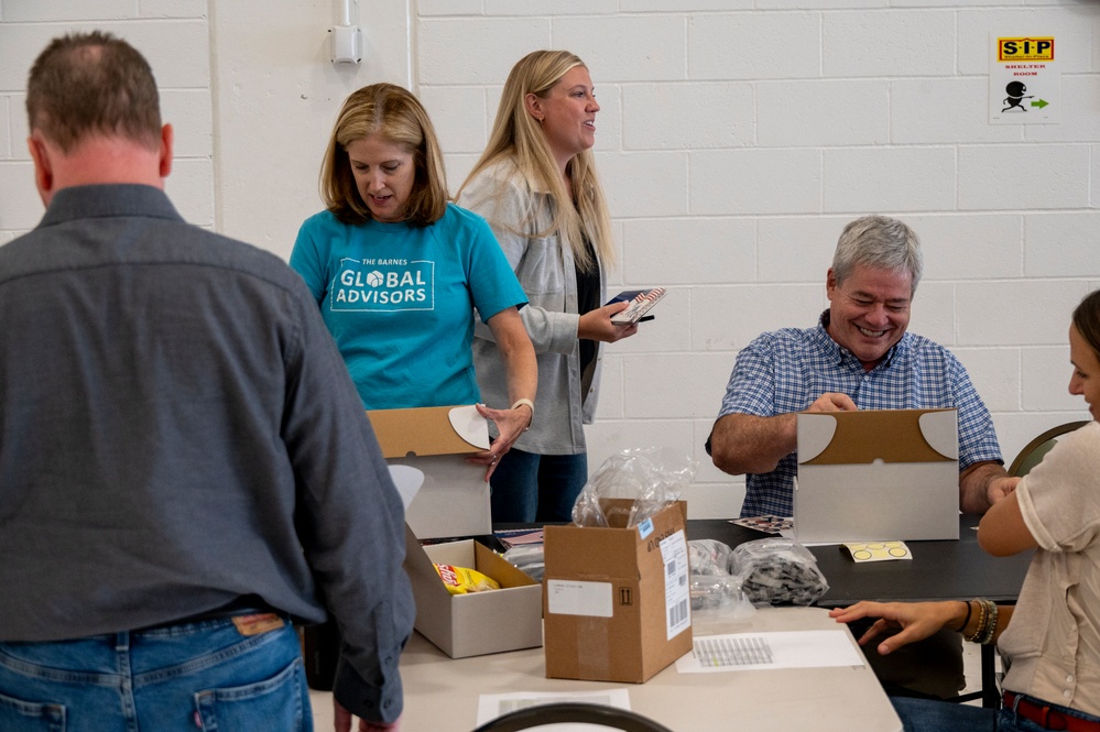 Community Leaders Join Forces at 171st to Support Deployed Airmen