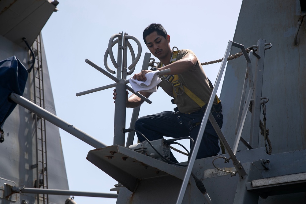 USS Wayne E. Meyer conducts operations in the U.S. Central Command area of responsibility as part of the Nimitz Carrier Strike Group