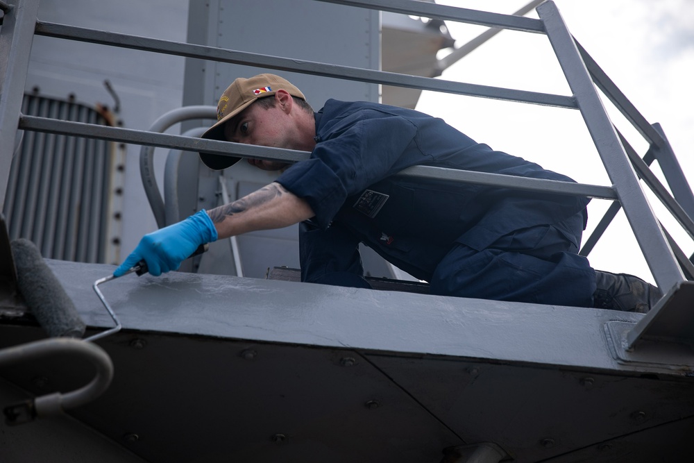USS Wayne E. Meyer conducts operations in the U.S. Central Command area of responsibility as part of the Nimitz Carrier Strike Group