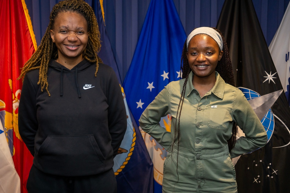 Valley mother and daughter enlist in the U.S. Army.