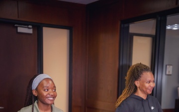 Valley mother and daughter enlist in the U.S. Army.