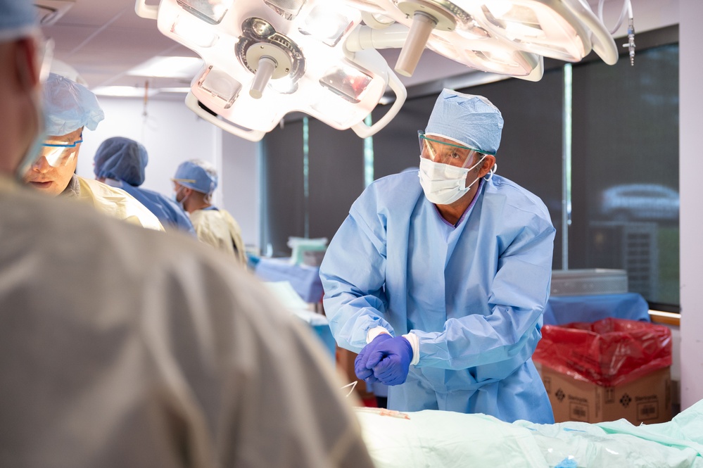 Massachusetts Guard, Paraguayan Armed Forces sharpen critical care skills
