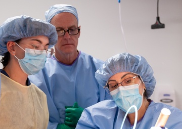 Massachusetts Guard, Paraguayan Armed Forces sharpen critical care skills