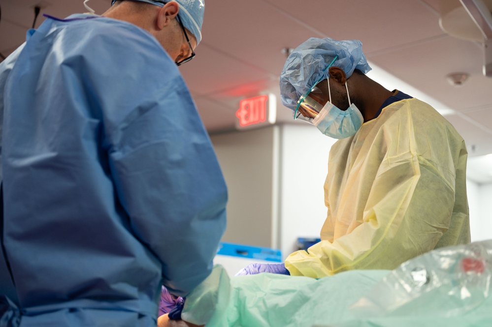 Massachusetts Guard, Paraguayan Armed Forces sharpen critical care skills Massachusetts Guard, Paraguayan Armed Forces sharpen critical care skills