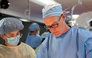 Massachusetts Guard, Paraguayan Armed Forces sharpen critical care skills