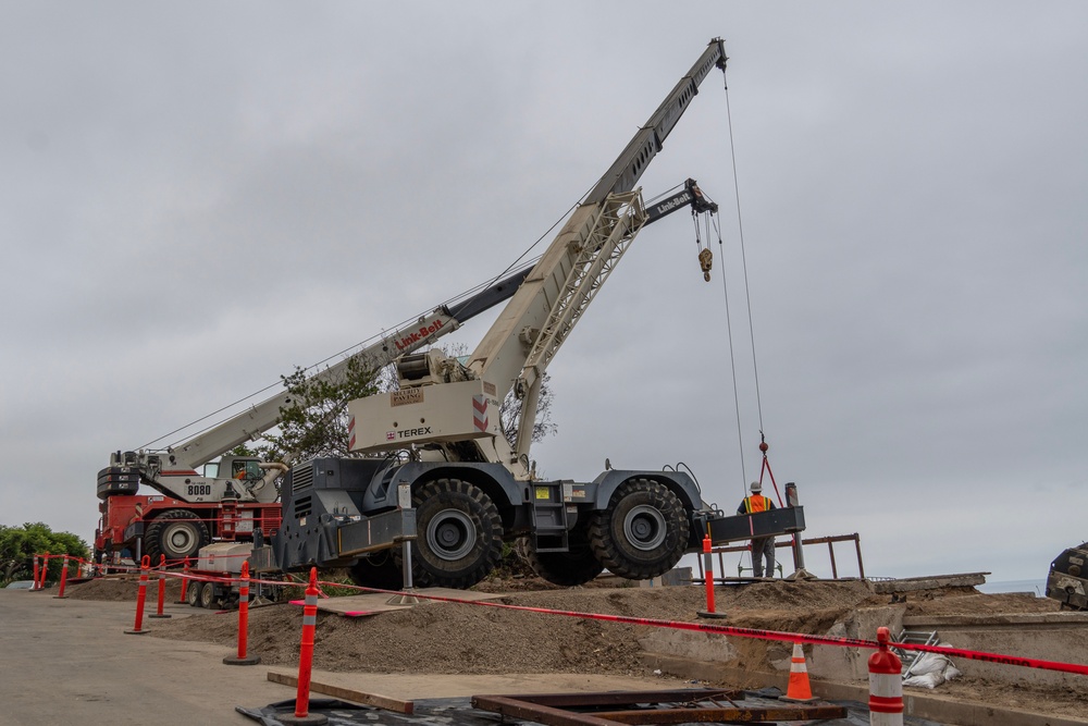 USACE clears debris from final property damaged by 2025 Pacific Palisades Fire.