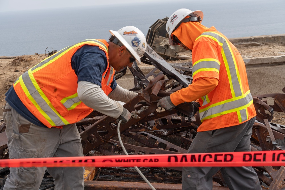 USACE clears debris from final property damaged by 2025 Pacific Palisades Fire.