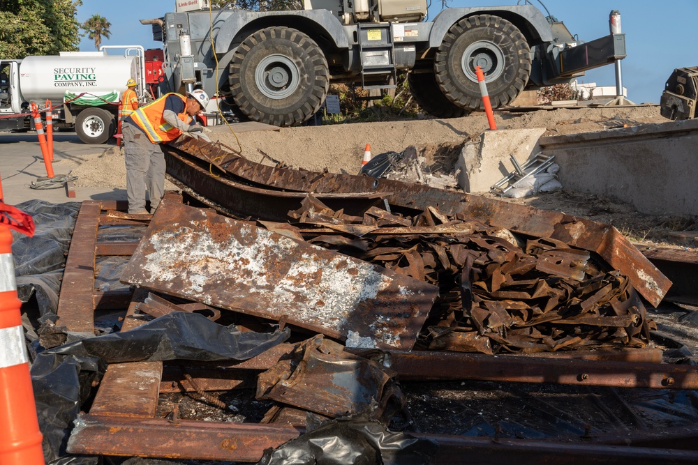 USACE clears debris from final property damaged by 2025 Pacific Palisades Fire.