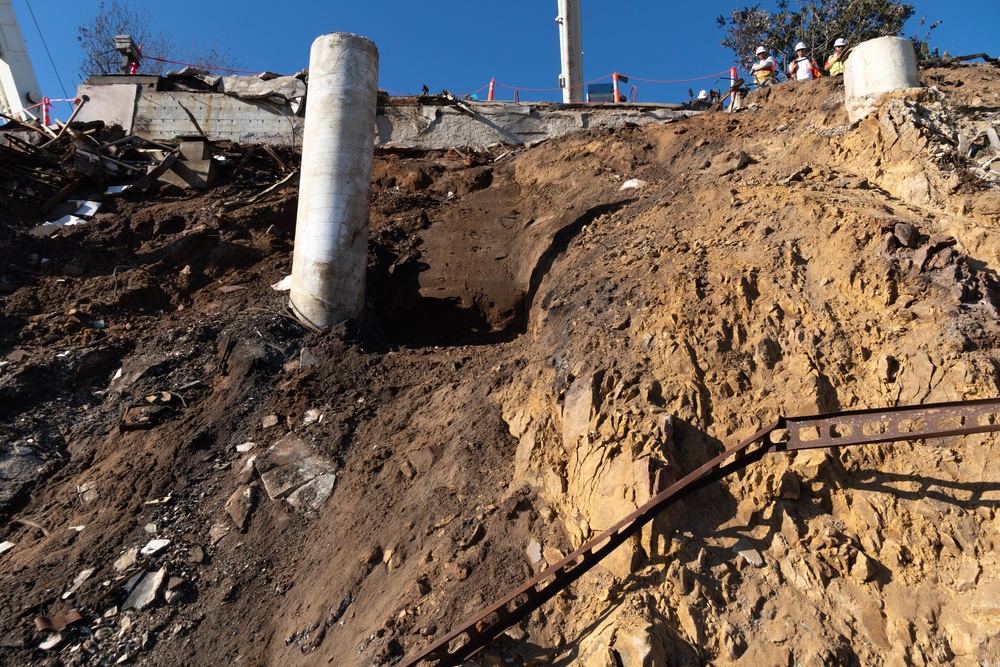USACE clears debris from final property damaged by 2025 Pacific Palisades Fire.