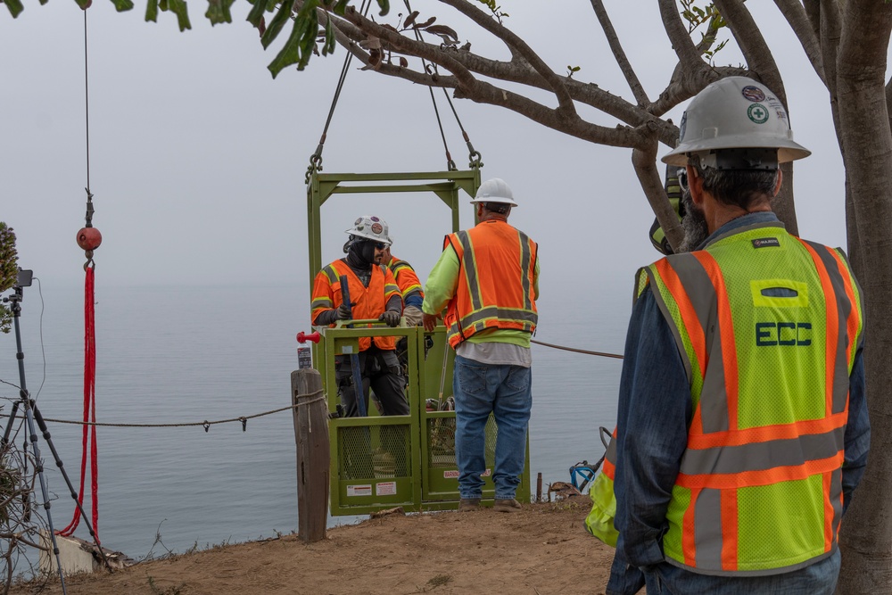 USACE clears debris from final property damaged by 2025 Pacific Palisades Fire.