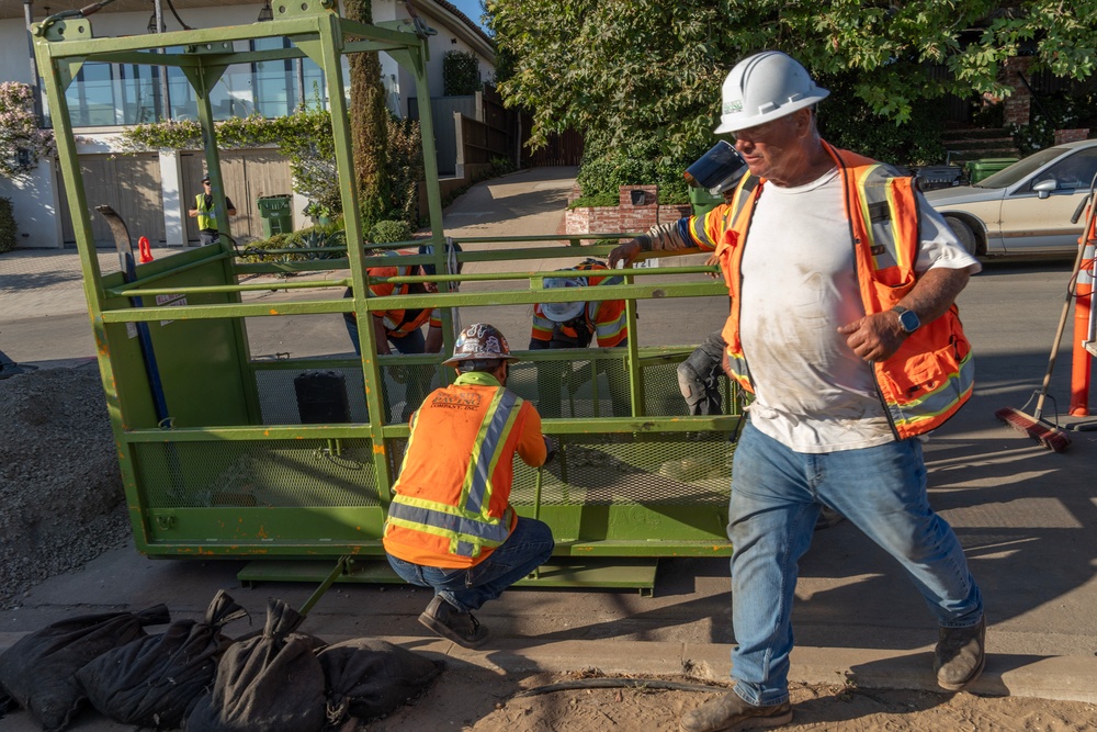 USACE clears debris from final property damaged by 2025 Pacific Palisades Fire.