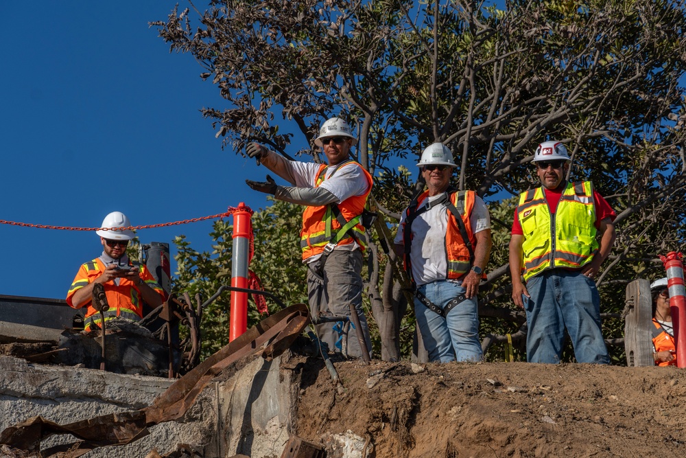 USACE clears debris from final property damaged by 2025 Pacific Palisades Fire.