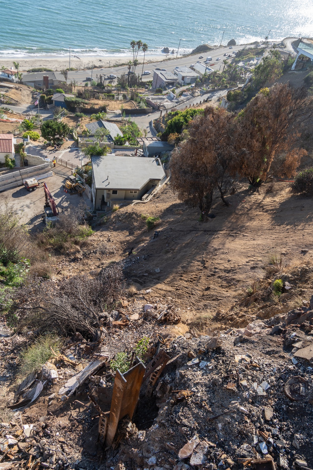 USACE clears debris from final property damaged by 2025 Pacific Palisades Fire.