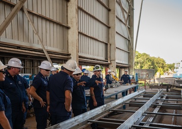 Coast Guard chiefs mess tour waterways commerce cutters in Alabama