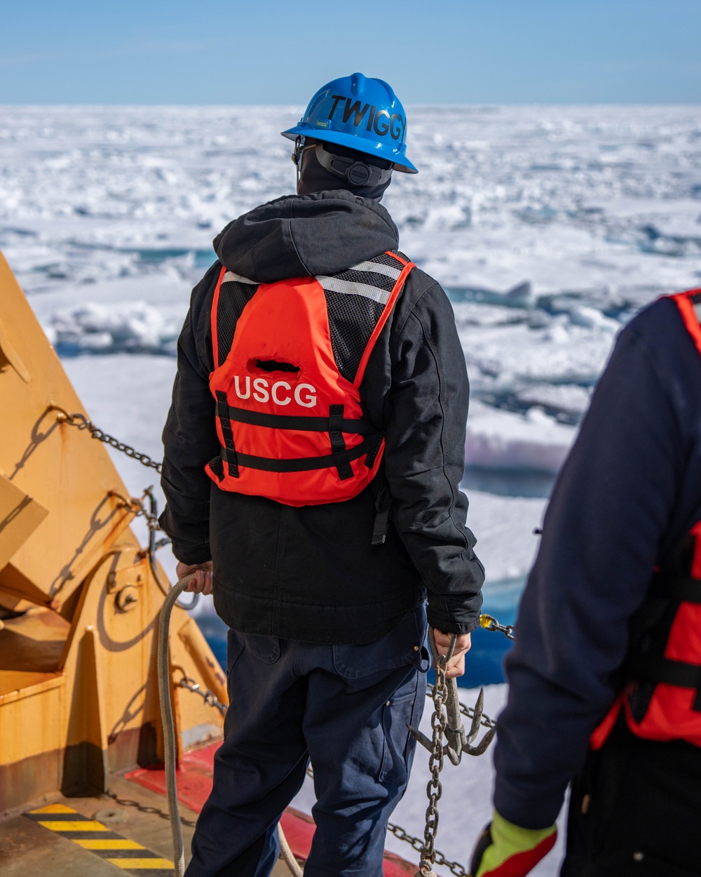 U.S. Coast Guard Cutter Healy commences Arctic Mobile Observing System operations