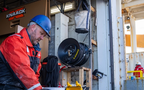 U.S. Coast Guard Cutter Healy continues Arctic Mobile Observing System operations in Arctic Ocean