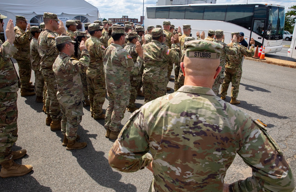 Guard Leaders Engage Service Members of D.C. Safe and Beautiful Task Force