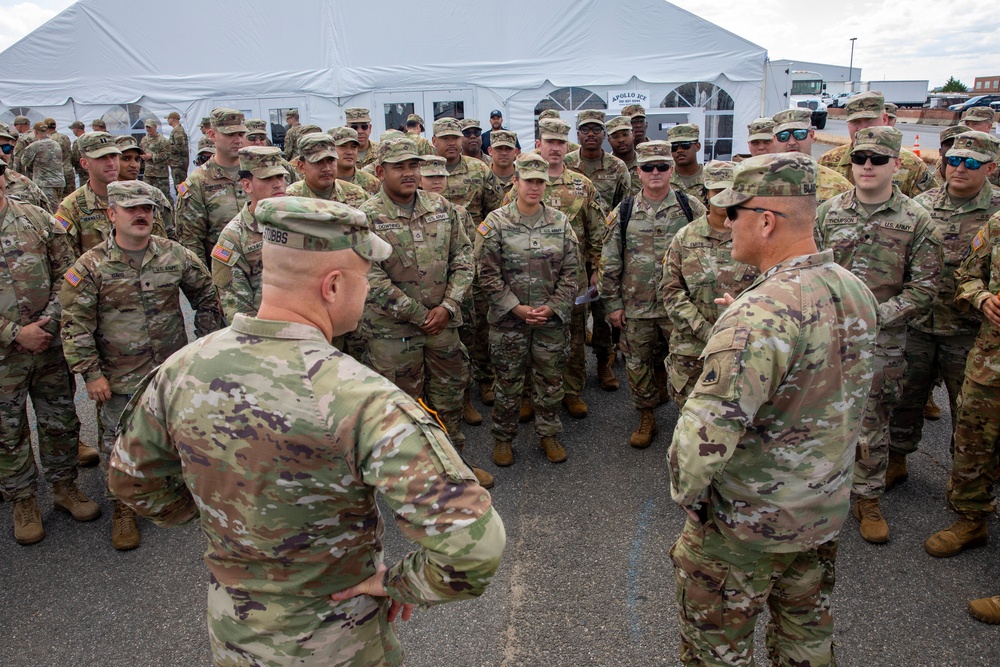 Guard Leaders Engage Service Members of D.C. Safe and Beautiful Task Force