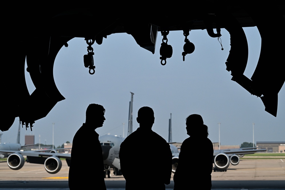 Always ready: McConnell maintainers swap KC-135 engine