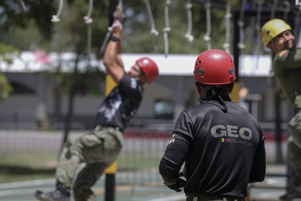 Fuerzas Comando 2025 Obstacle Course