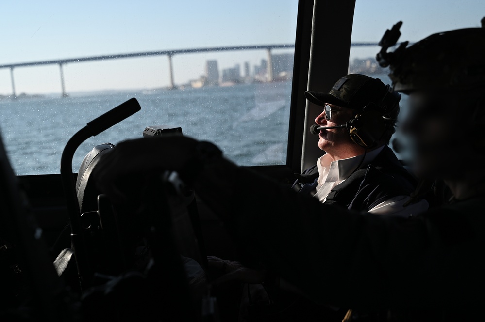 SECNAV Visits Naval Special Warfare Command