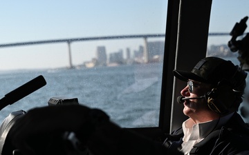 SECNAV Visits Naval Special Warfare Command