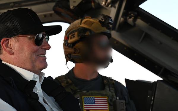 SECNAV Visits Naval Special Warfare Command