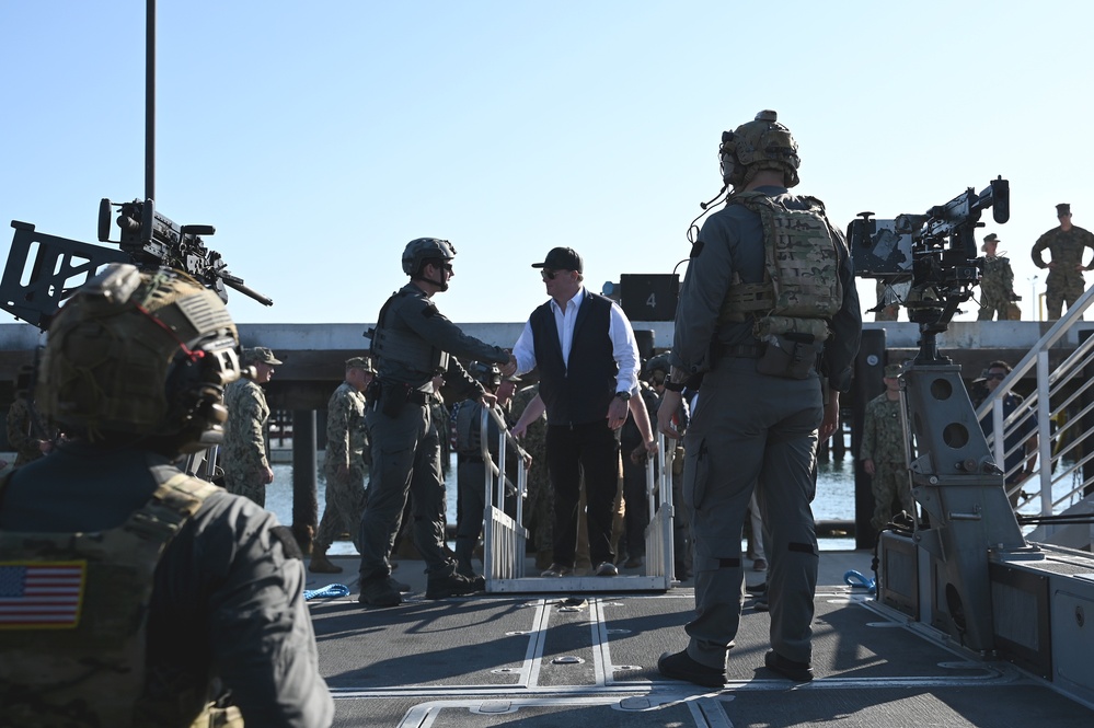 SECNAV Visits Naval Special Warfare Command