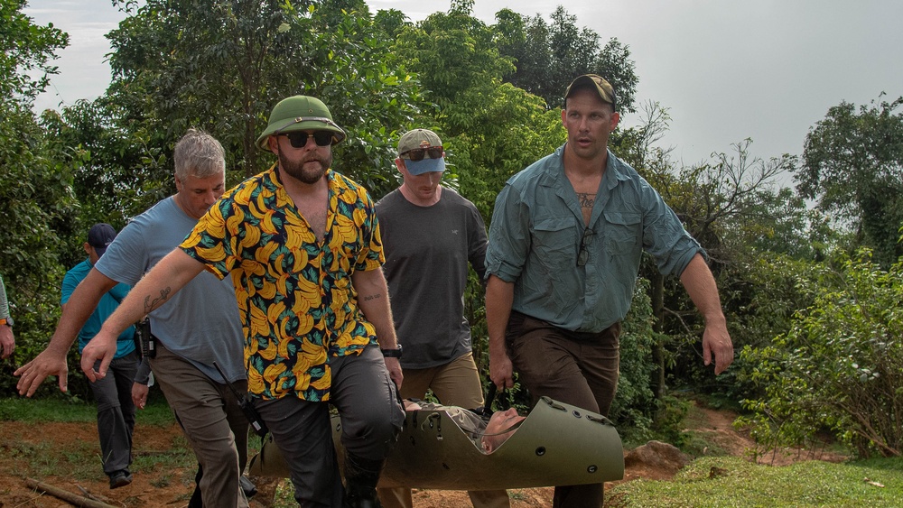 Recovery Team 1 prepare for their mission in Vietnam: 25-3VN
