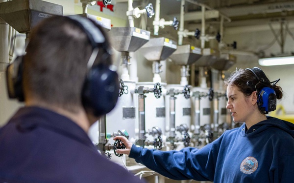 U.S. Coast Guard Cutter Healy conducts training in Bering Strait
