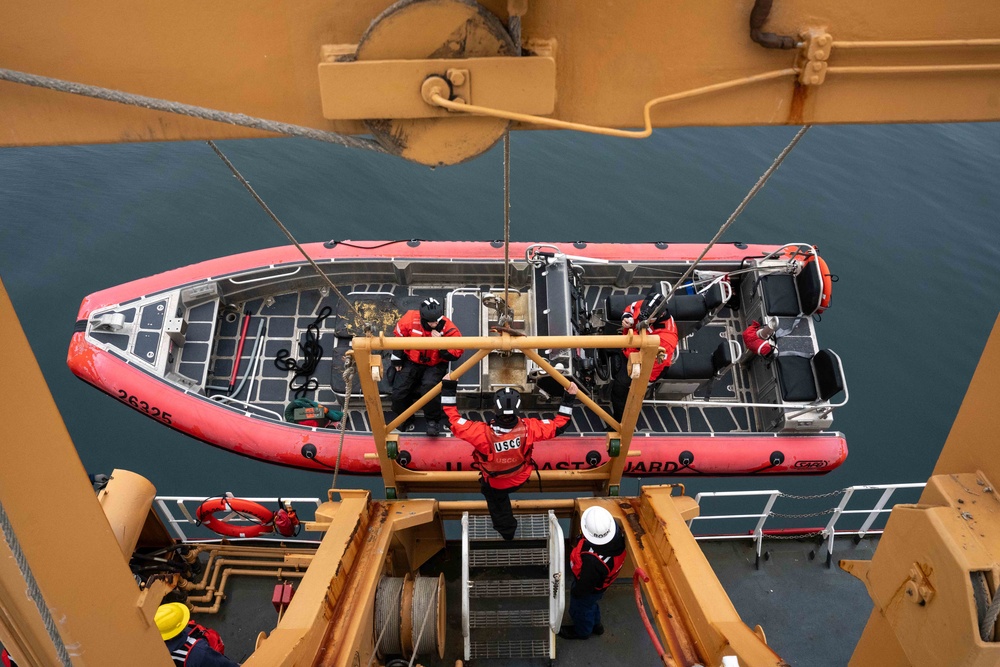 U.S. Coast Guard Cutter Healy conducts training in Bering Strait