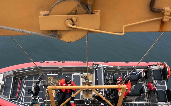 U.S. Coast Guard Cutter Healy conducts training in Bering Strait