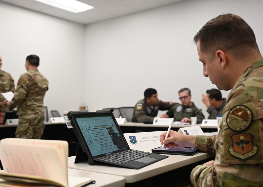 U.S., Chilean Air Force in A2A talks 2025