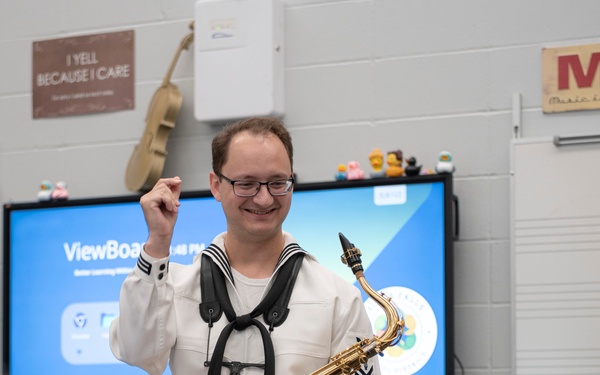 Navy Band Great Lakes Visits Jefferson High School During Sioux Falls Navy Week