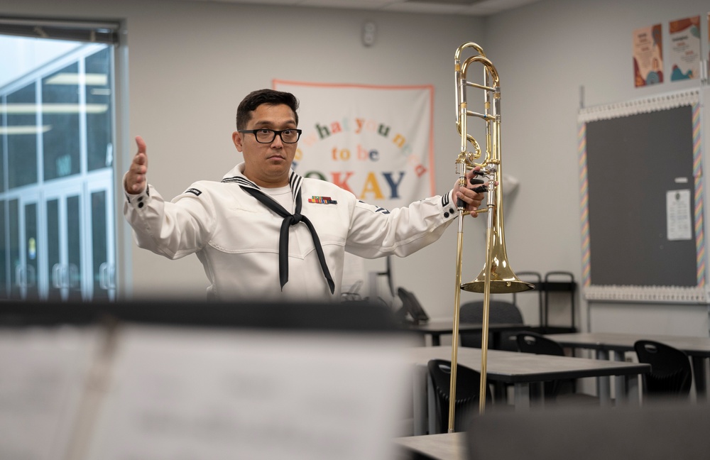 Navy Band Great Lakes Visits Jefferson High School During Sioux Falls Navy Week