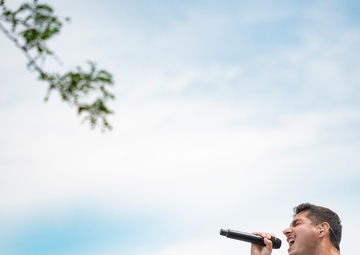 Navy Band Great Lakes “Horizon” Performs at Sioux Empire Fair During Sioux Falls Navy Week