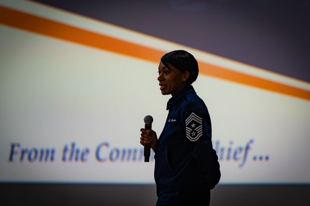 89th AW command team hosts first commander’s call