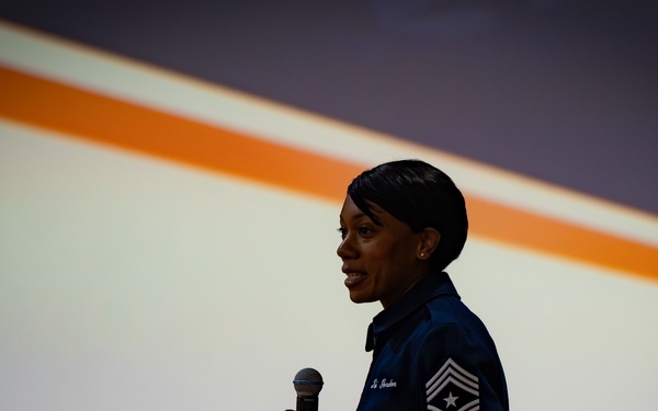 89th AW command team hosts first commander’s call