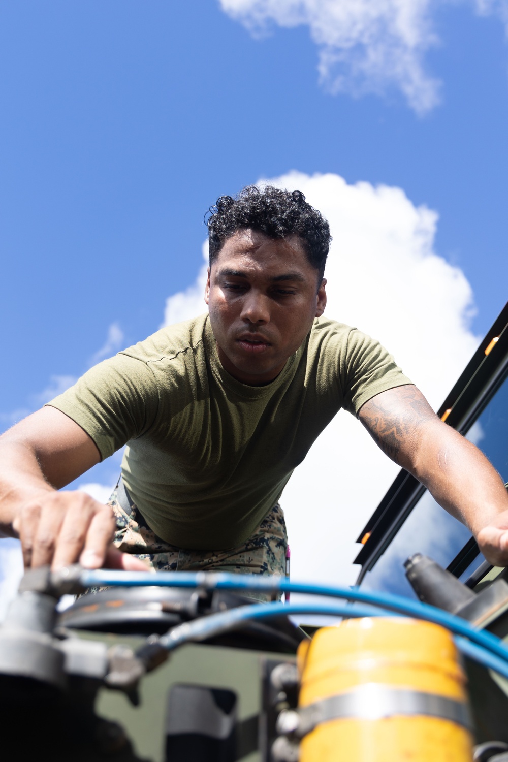5th ANGLICO conducts preventative maintenance checks and services on vehicles