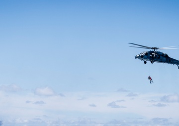 HSC-12 Conducts Search-and-Rescue Exercises