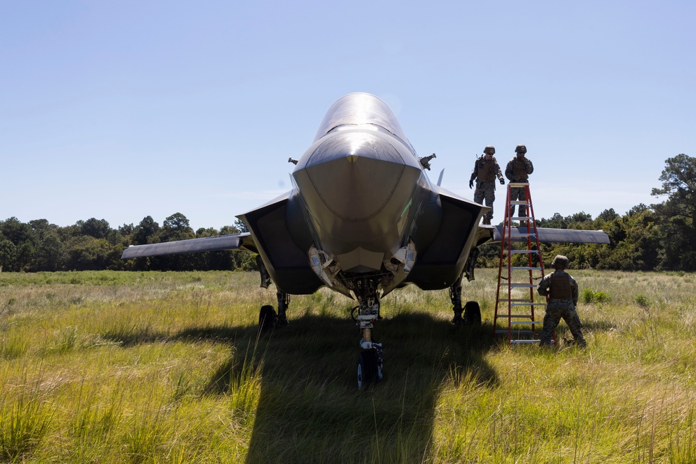 U.S. Marines with Marine Heavy Helicopter Squadron (HMH) 461 transport F-35B Lightning II to Marine Corps Air Station Beaufort for permanent static display
