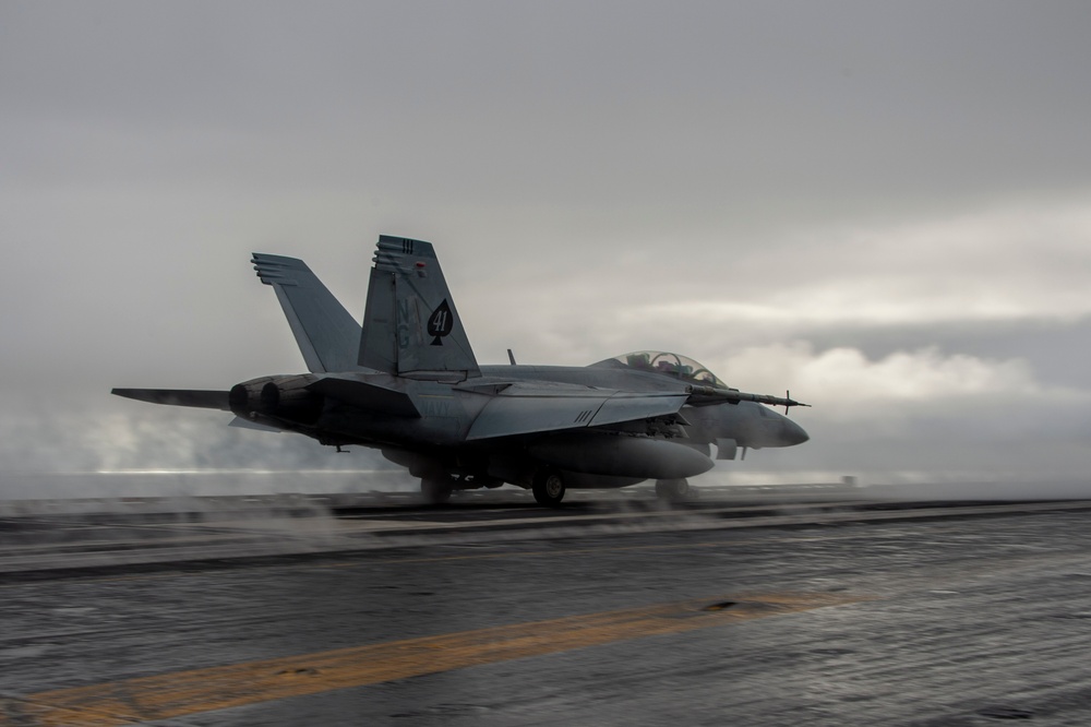 Abraham Lincoln conducts flight operations