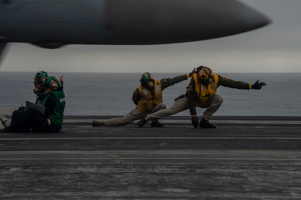 Abraham Lincoln conducts flight operations