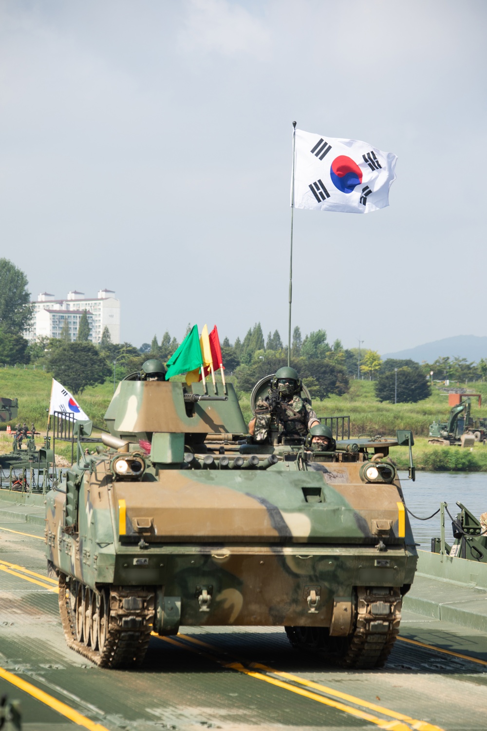 2ID and ROK Army Conduct Combined Wet Gap Crossing Training for UFS25.