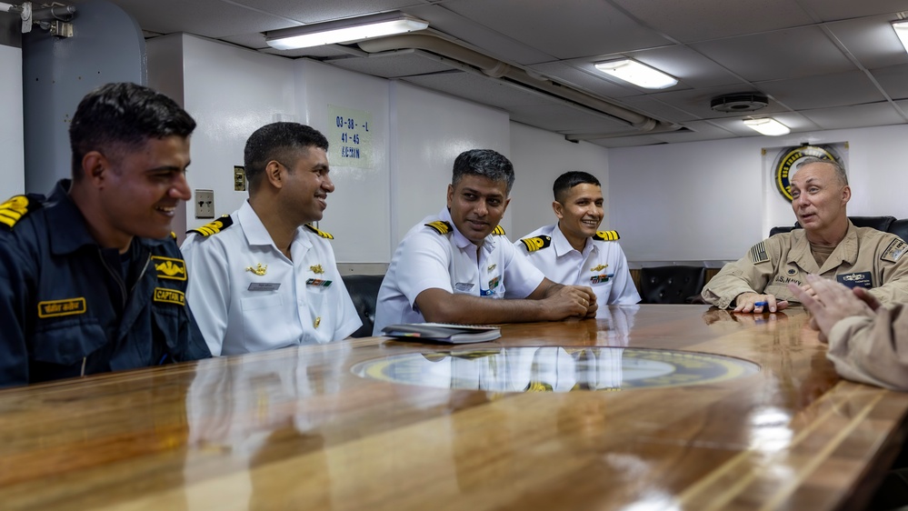 USS Frank Cable (AS 40) debrief with Indian Navy