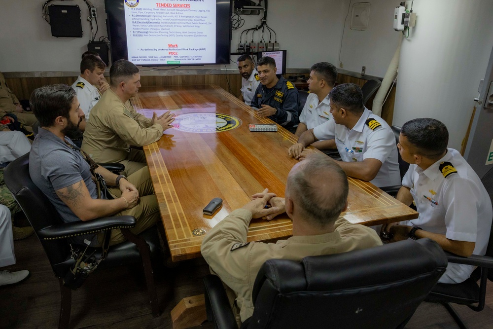 USS Frank Cable (AS 40) debrief with Indian Navy