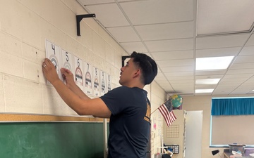 Sailors Volunteer Throughout Chesapeake to Support ‘Servicing Our Schools Day’